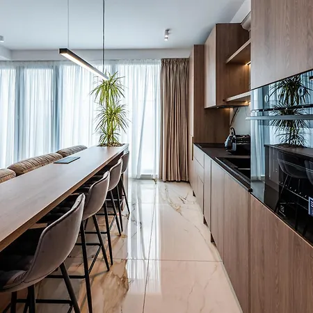 Skyline Apartment Bucharest